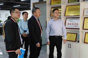 热烈欢迎市政府秘书长林兢一行莅临世界杯集团官网世界杯集团官网世界杯集团官网世界杯集团官网首页-世界杯(中国)
集团广西公司考察指导